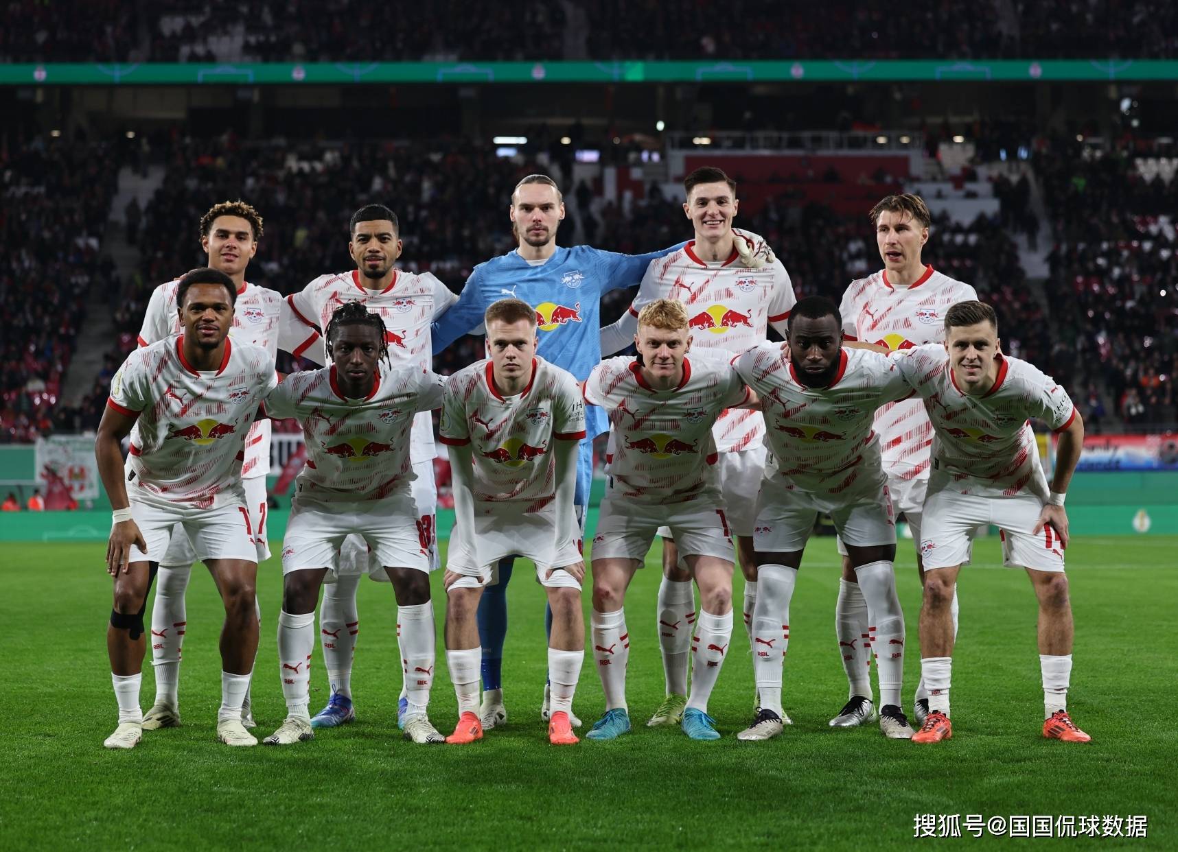 包含莱比锡红牛队锋线拦截，客场战平对手的词条