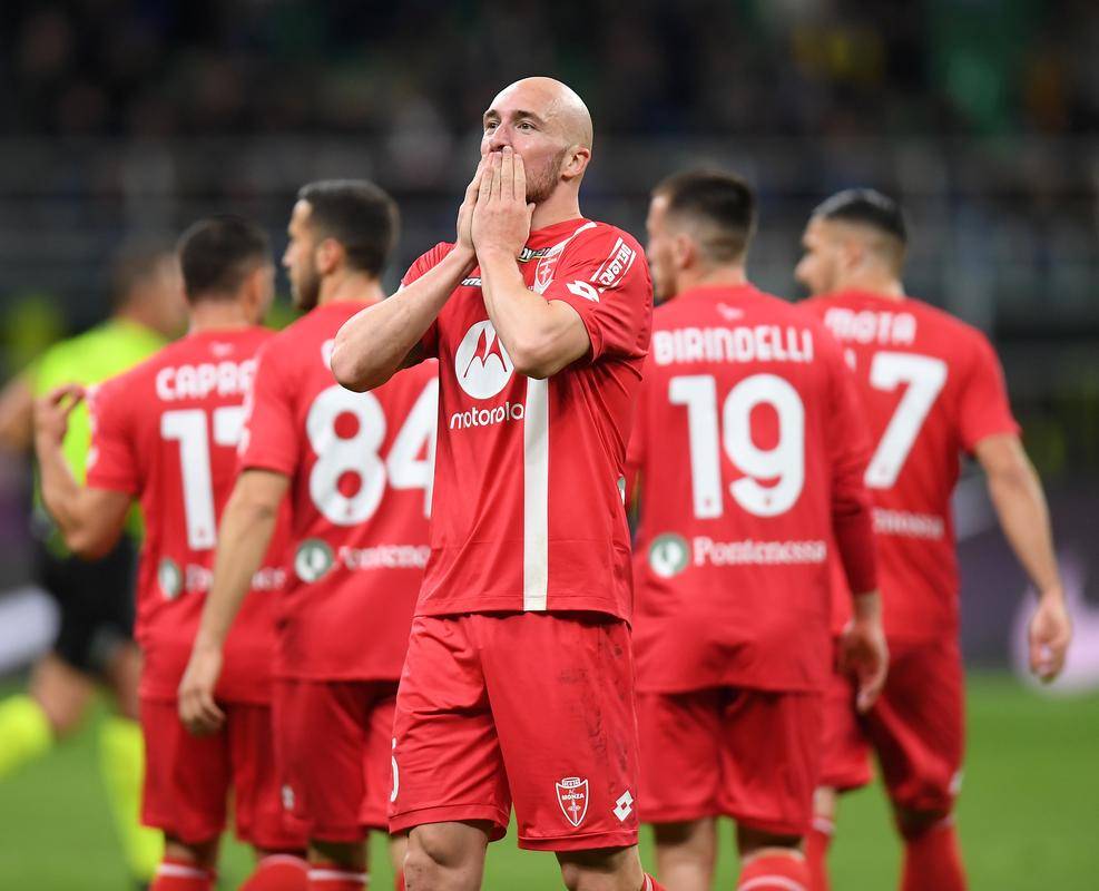 斯佩齐亚主场不敌维罗纳，遭遇连败的简单介绍