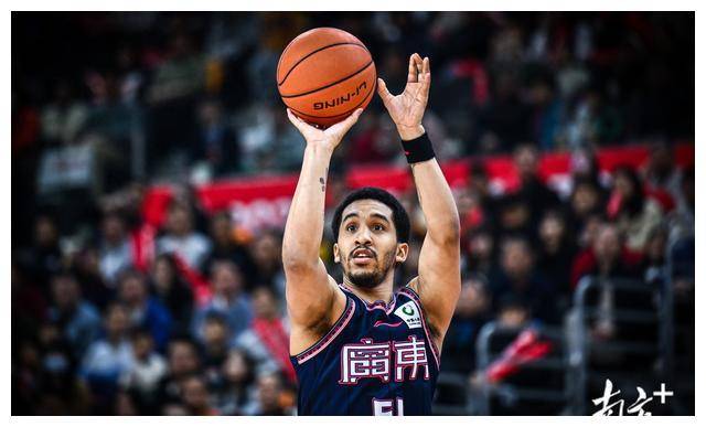 CBA总决赛，广东华南虎豪取三连胜，领先辽宁队的简单介绍