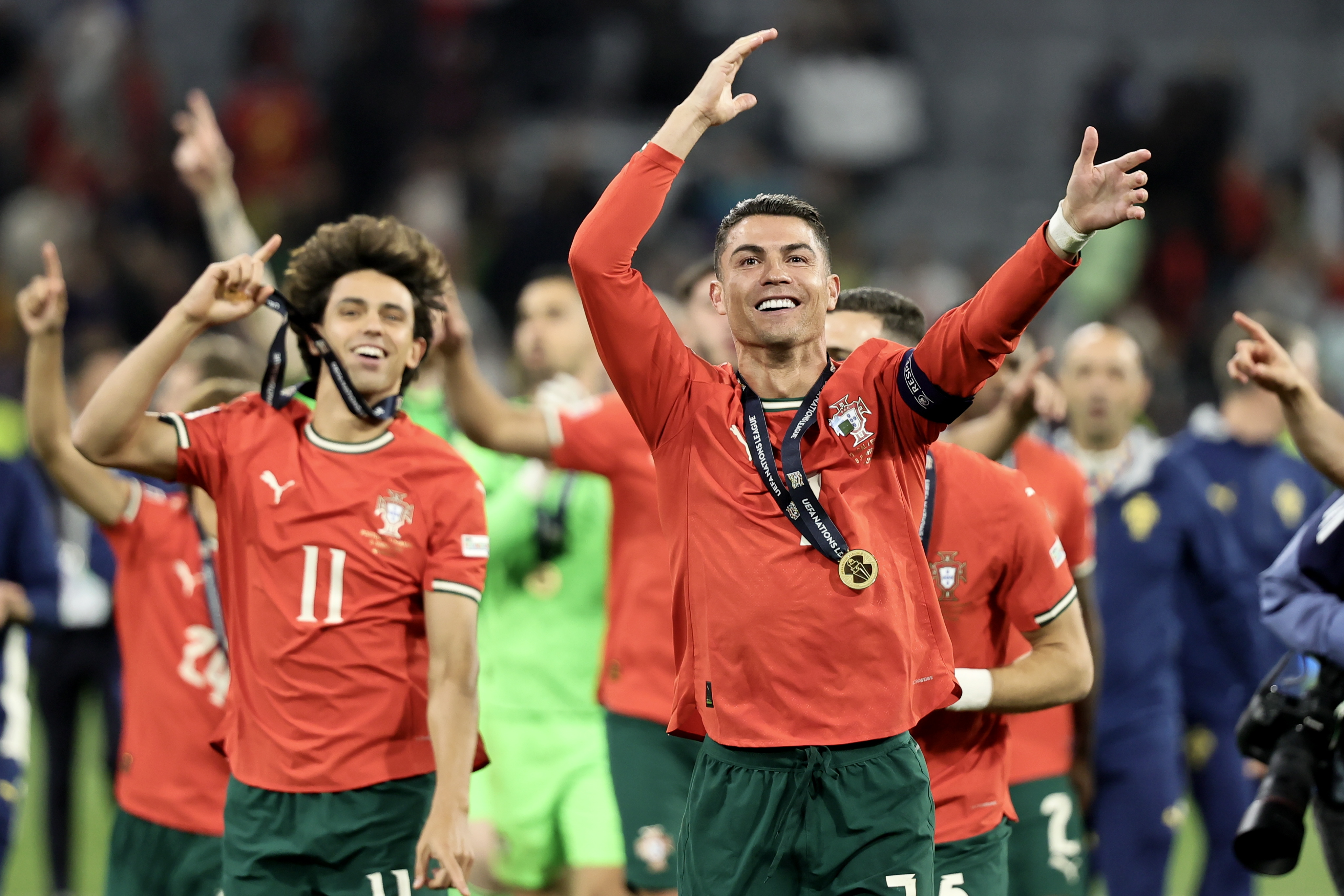 爱游戏注册-关于欧国联比赛接连夺冠，球队豪取胜利的信息