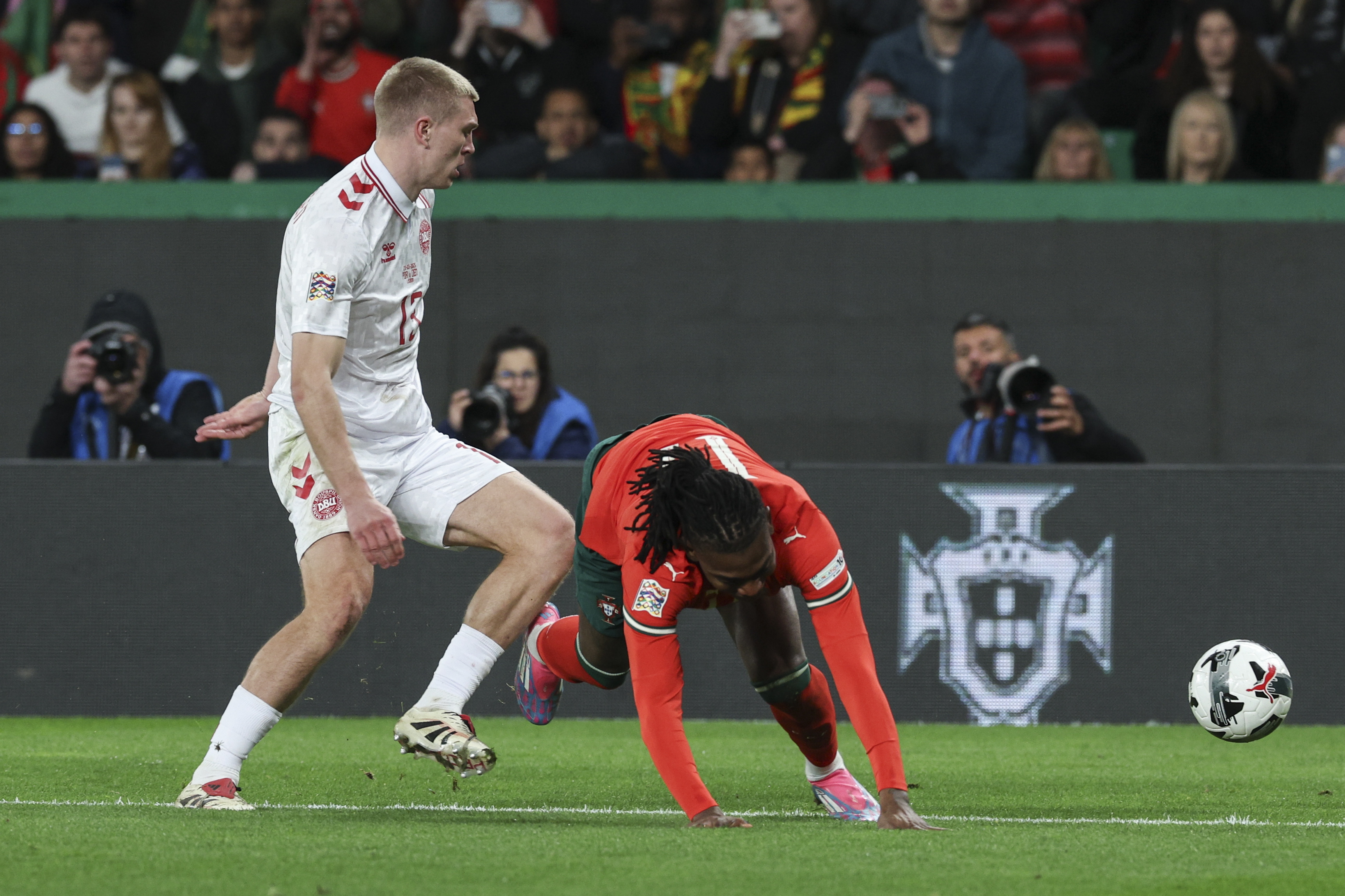 俄罗斯力克葡萄牙，晋级八强赛