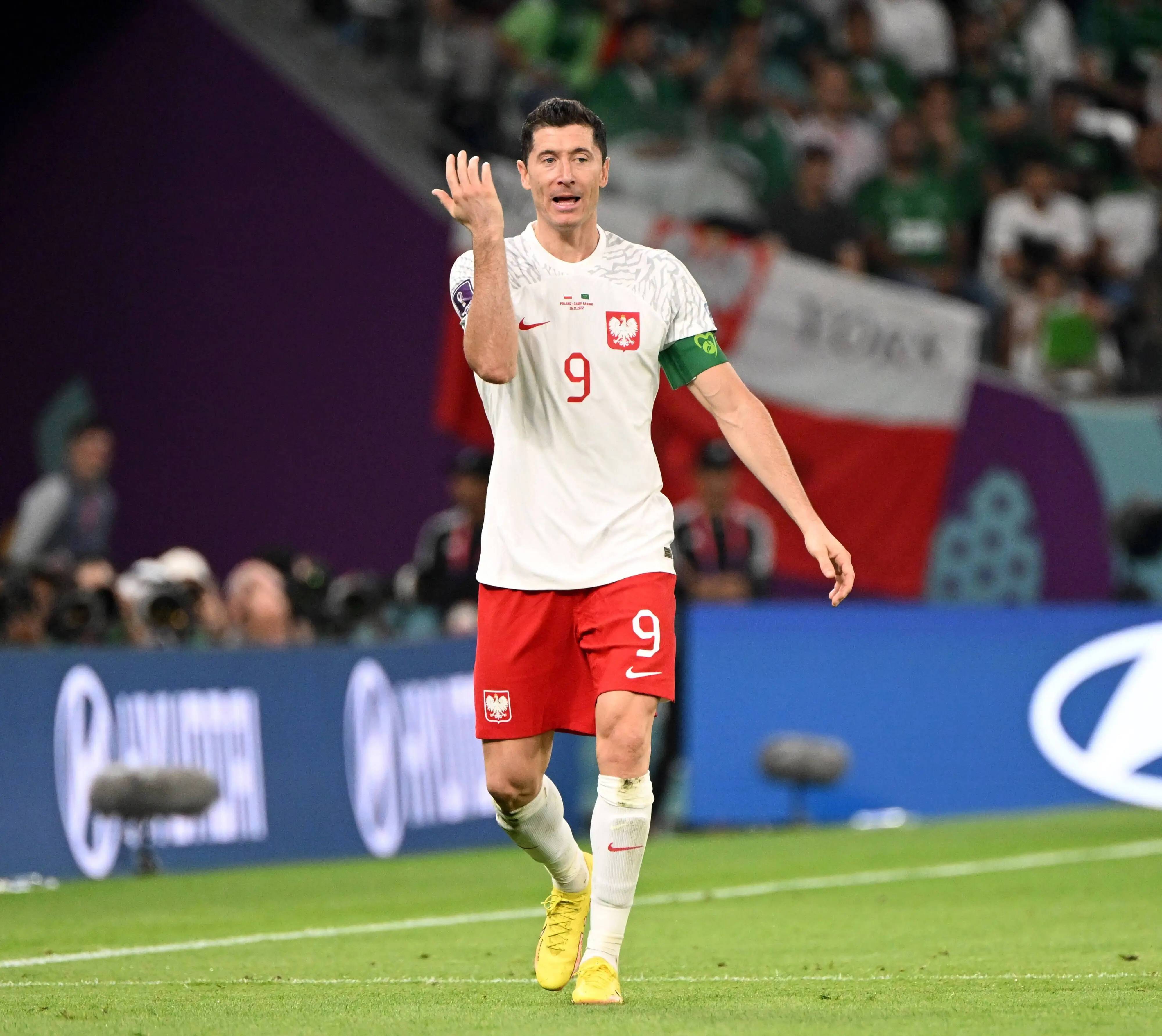 爱游戏课程-包含足球赛场上球员风采尽显，技术漂亮赏心悦目的词条