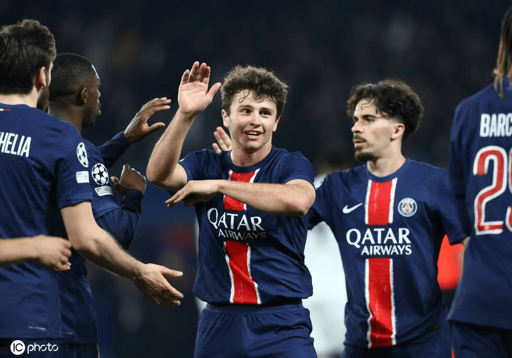 爱游戏网站-巴黎圣日耳曼在欧冠比赛中遇到挑战