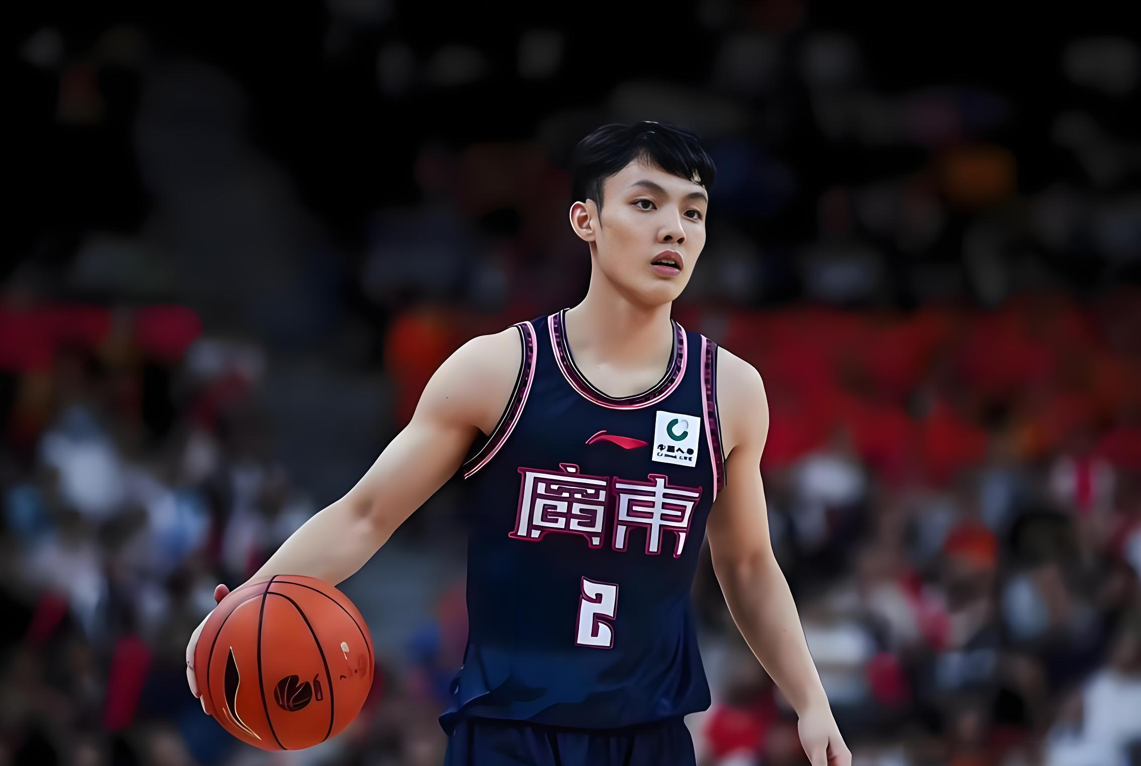 爱游戏教练-广东篮球赛场淘汰对手夺取胜利